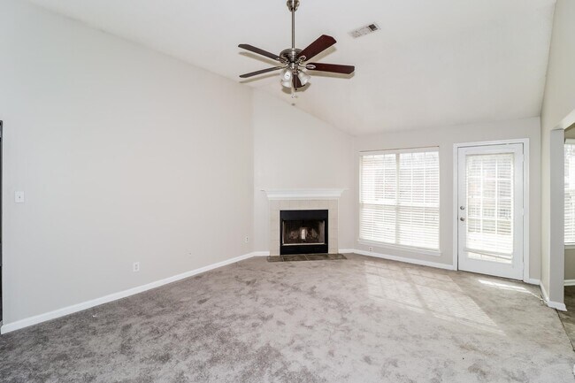 Foto del edificio - 5591 Autumn Valley Dr