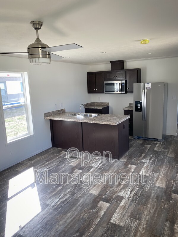 Foto del edificio - 120 Terry Blvd