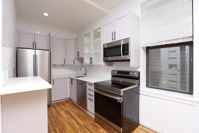 Building Photo - 1509 W Fry St