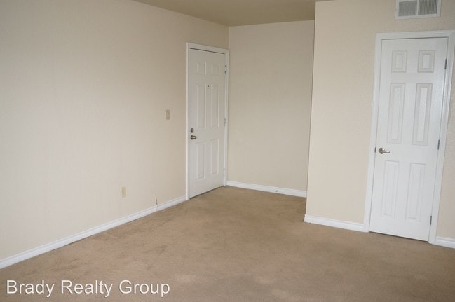 Building Photo - 5185 Indian River Dr