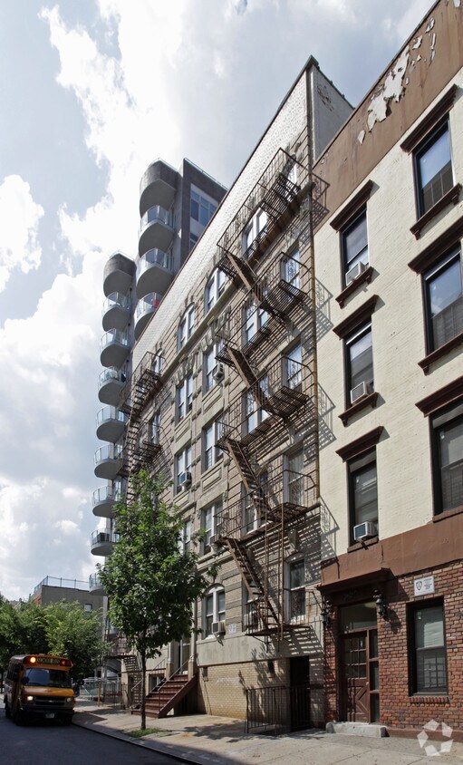 Primary Photo - 279 S 1st St