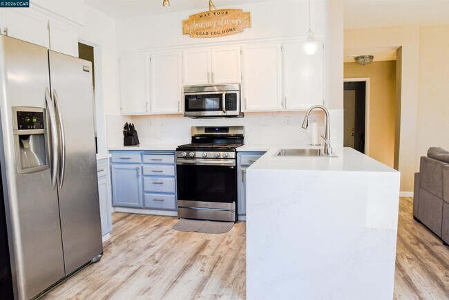 Building Photo - 2090 Heartland Cir
