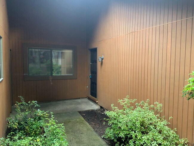 Foto del edificio - 422 Brookside Dr