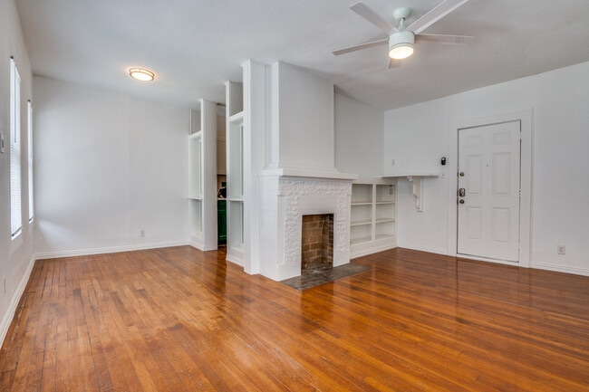 Living Room - 5211 Worth St