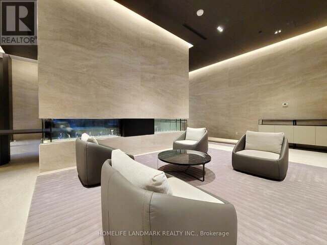 Photo du bâtiment - 2221 Yonge St