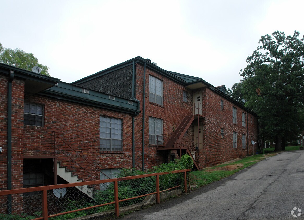 Building Photo - Meadows-Smith Apartments