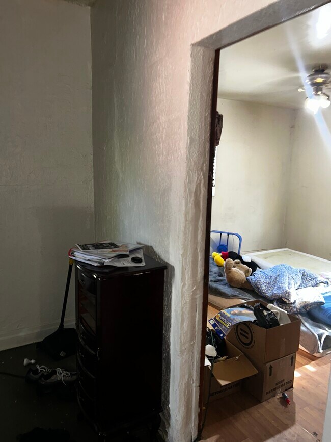 Foto del edificio - 5417 Ruskin Ave