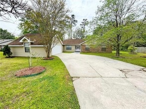Building Photo - 101 Herwig Bluff Rd