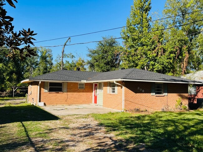 308 Alexander Dr