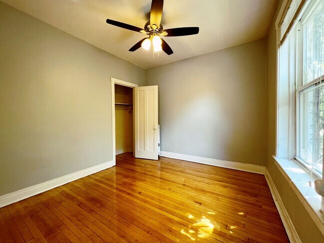 Building Photo - Lincoln Square – Corner 2-Bedroom/1-Bath -...