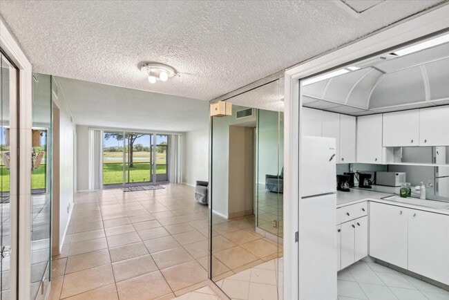 Foto del edificio - 3080 N Course Dr