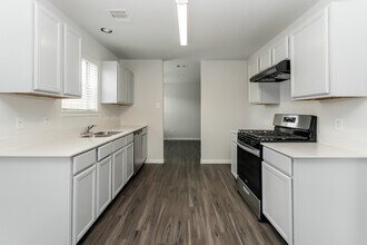 Building Photo - 2410 High Island Way