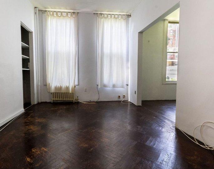 Foto principal - 569 Leonard St