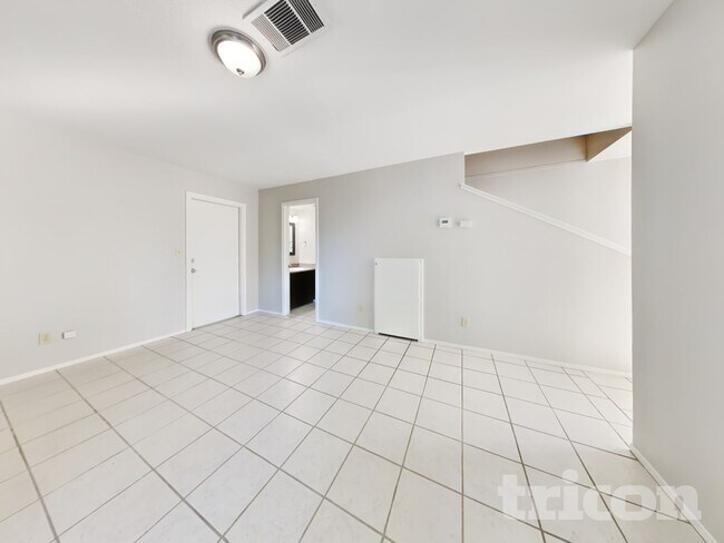 Foto del edificio - 1872 Little John Way