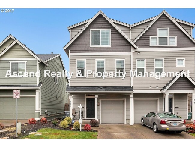 Convenient Hillsboro Location Heart of HiT... - Convenient Hillsboro Location Heart of HiT... House