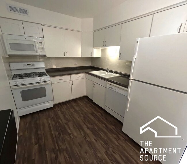 Foto del edificio - 6325 N Sheridan Rd