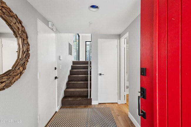 Building Photo - 1224 S Westlake Blvd