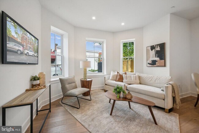 Foto del edificio - 1614 Kilbourne Pl NW