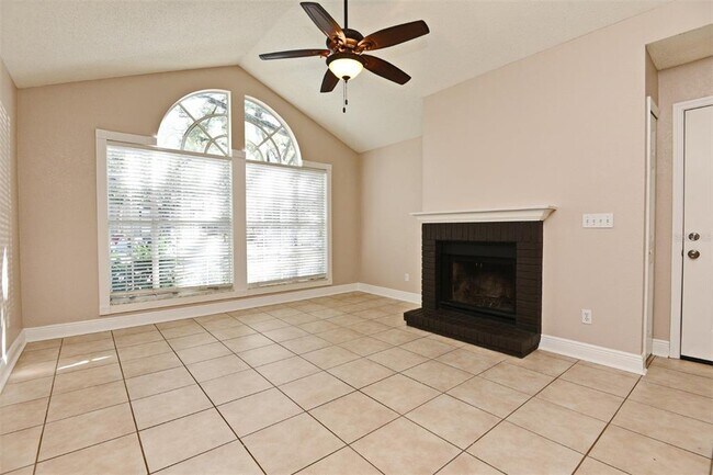 Foto del edificio - 952 Bird Bay Ct