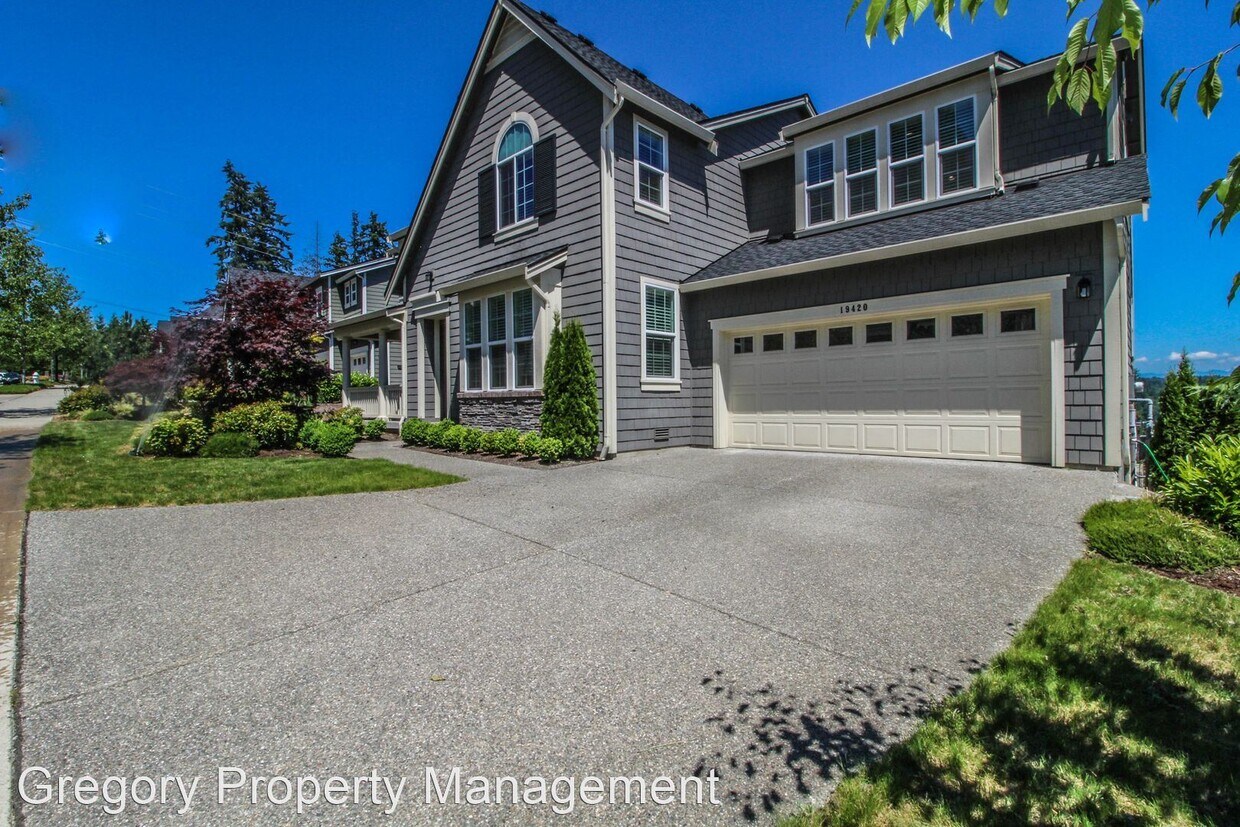 Foto principal - 5 br, 3.5 bath House - 19420 109th Ct NE