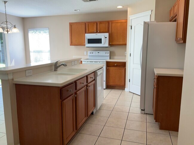 Foto del edificio - 7415 Oxford Garden Cir