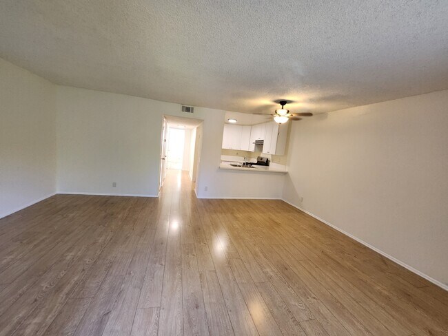 Building Photo - 10655 Tujunga Canyon Blvd