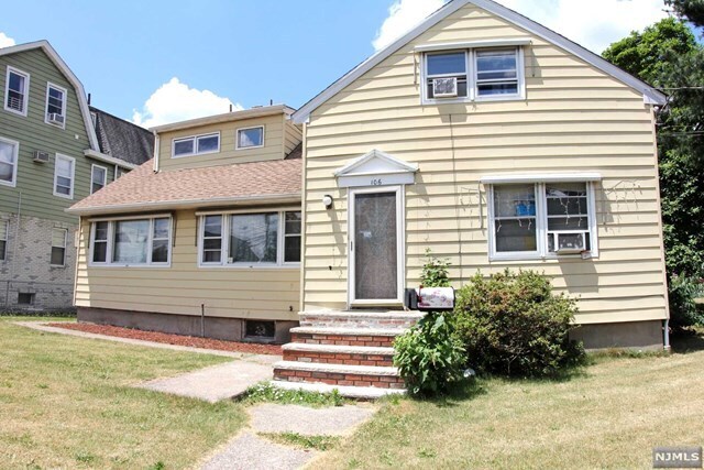 Primary Photo - 106-108 Trenton Ave