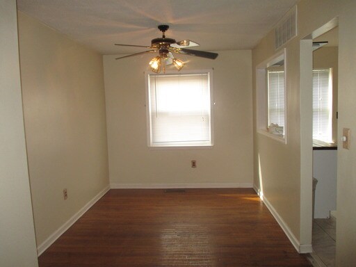 Building Photo - 770 Seawall Rd