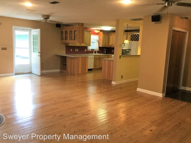 Building Photo - 3 br, 2 bath House - 800 Pilots Ridge Road