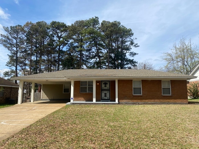 Primary Photo - 8561 Cedar Cir West Southaven, MS 38671