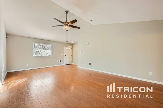 Foto del edificio - 19906 100th Ave Ct E