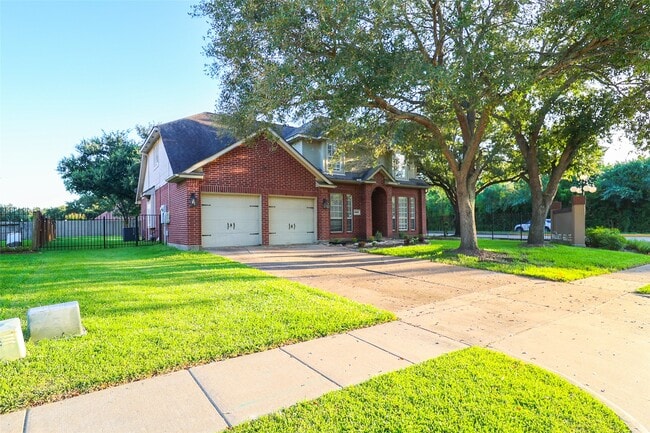 Building Photo - 14311 Ragus Lake Dr