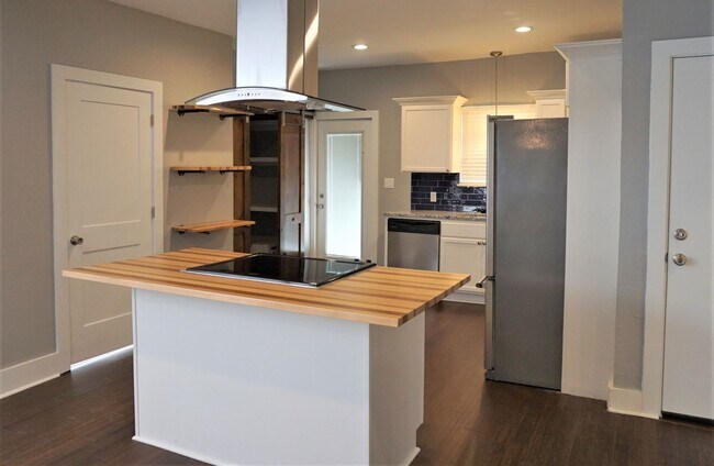 Foto del edificio - 3 Bed 1.5 Bath in Pleasant View Addition NW OKC