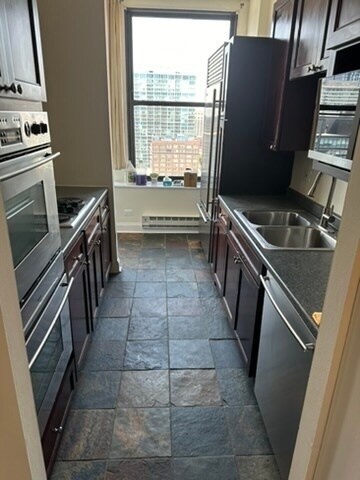 Foto del edificio - 600 S Dearborn St