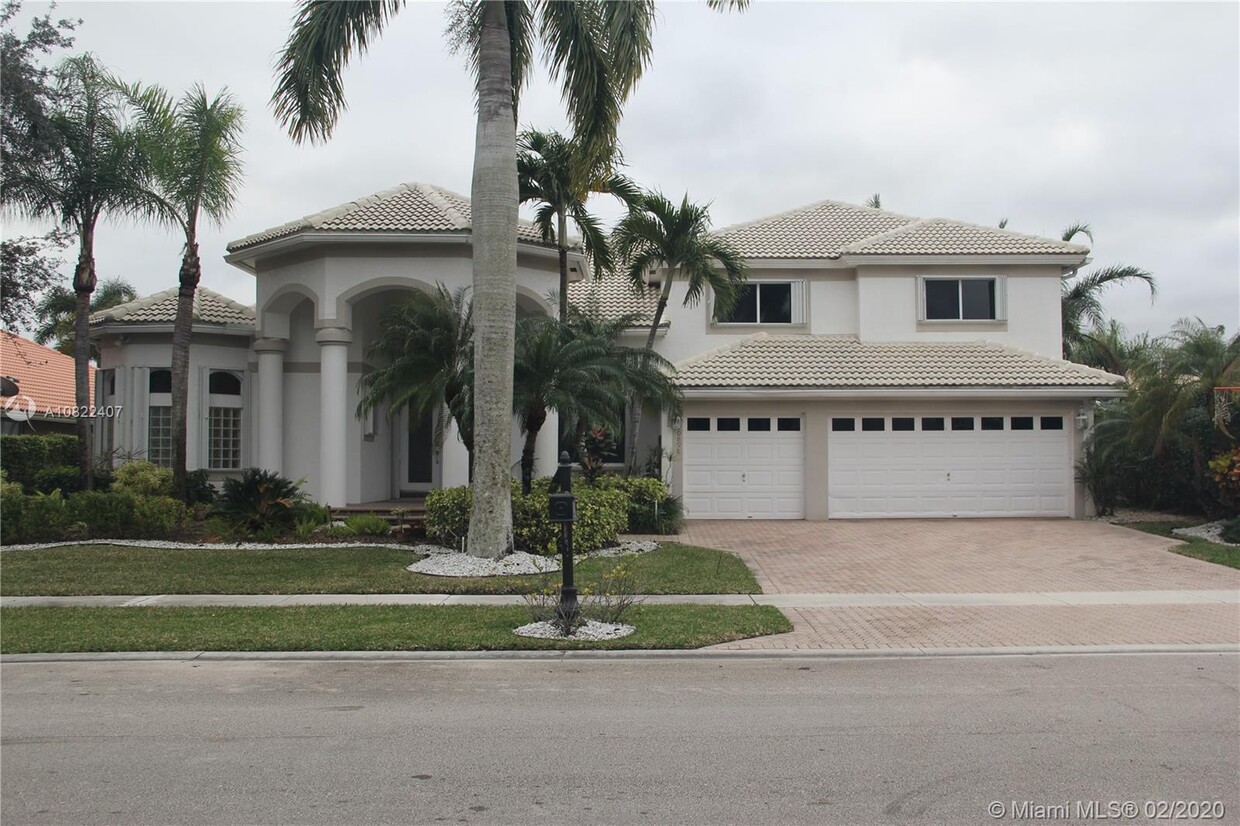 Primary Photo - 10898 Bal Harbor Dr