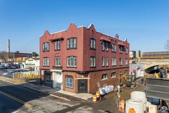 Building Photo - 68 Canterbury St