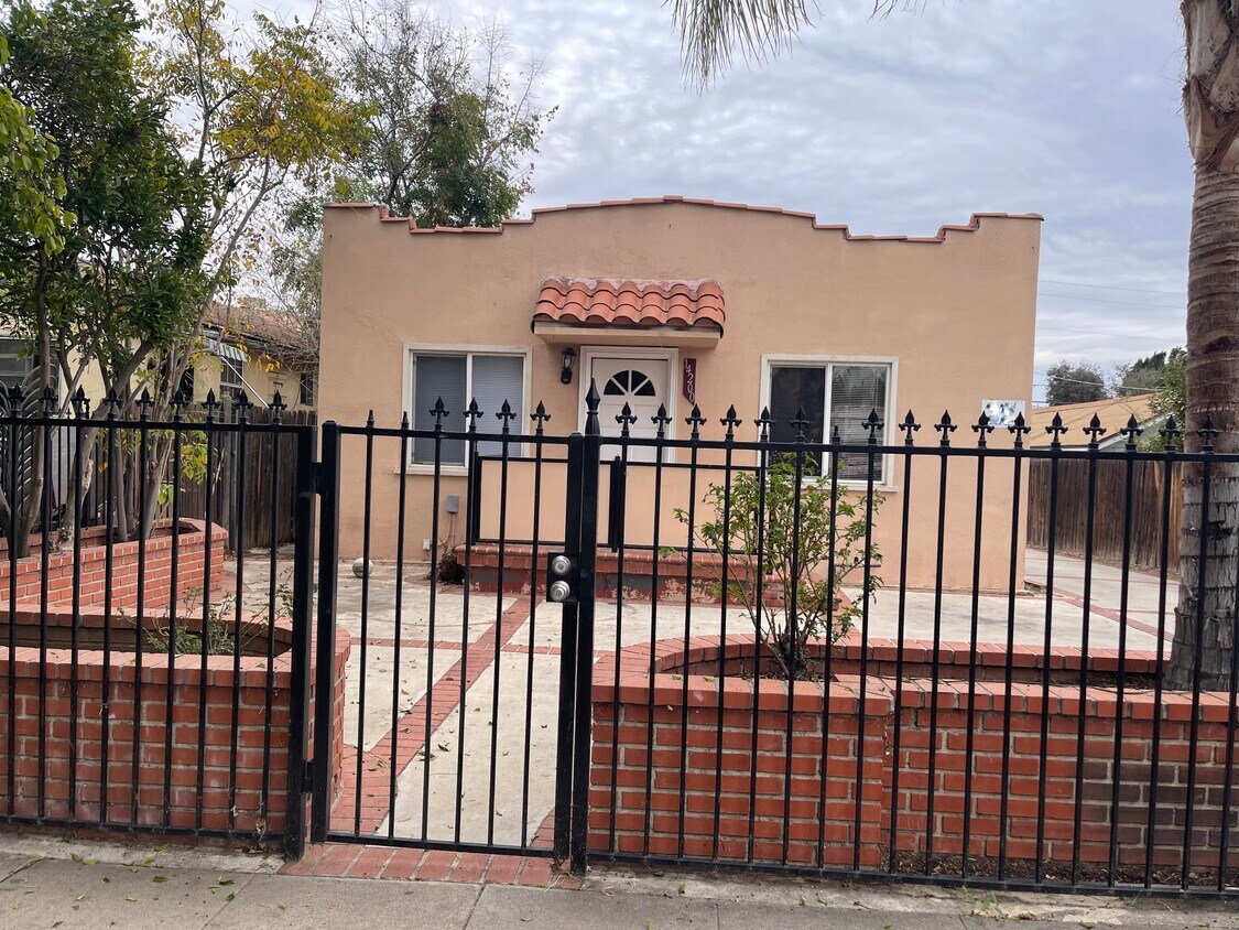 14200 Erwin St, Van Nuys, CA 91401 House Rental in Van Nuys, CA