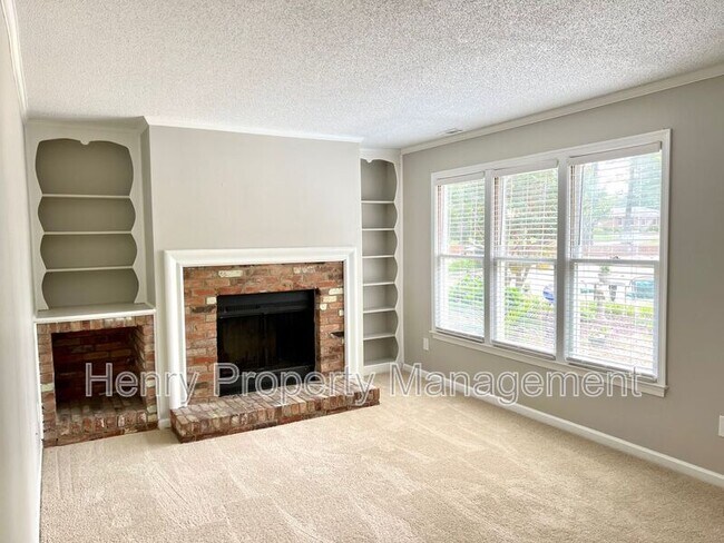 Building Photo - 1446 Aversboro Rd