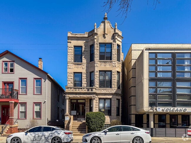 Building Photo - 2523 N California Ave