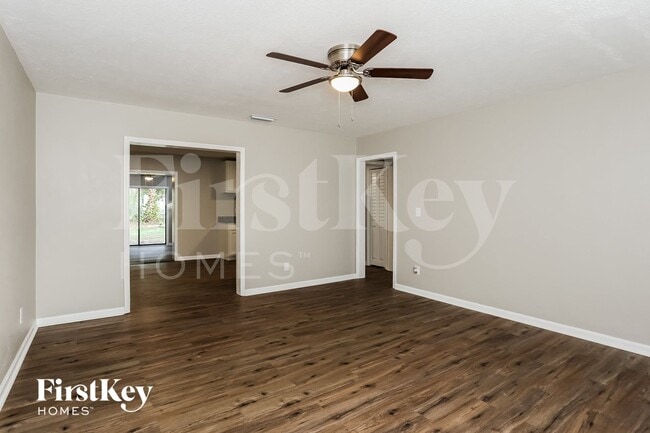 Building Photo - 2853 Oakcove Ln