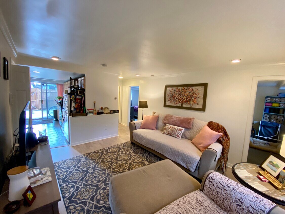 Foto principal - 1734 Commonwealth Avenue