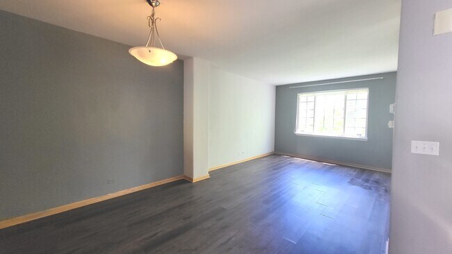 Foto del edificio - 3459 Ravinia Cir
