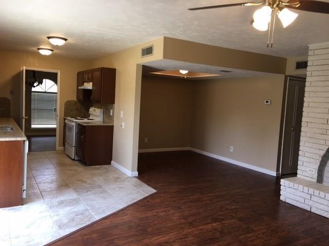 Foto del edificio - 5033 Crutchberry Pl