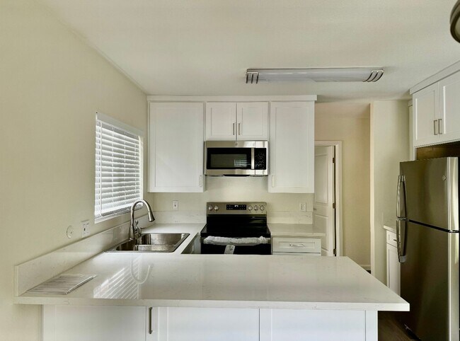 Foto del edificio - 5543 Adobe Falls Rd