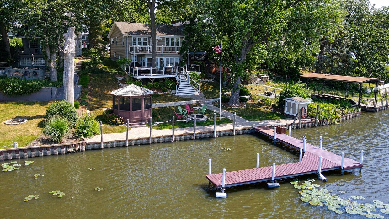 Primary Photo - 174 Riverside Island Dr