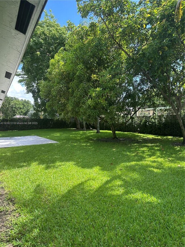 Foto del edificio - 16601 SW 92nd Ave