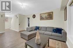 Building Photo - 420-420 Linden Dr