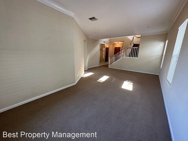 Building Photo - 4 br, 3 bath House - 2112 Cristina Way