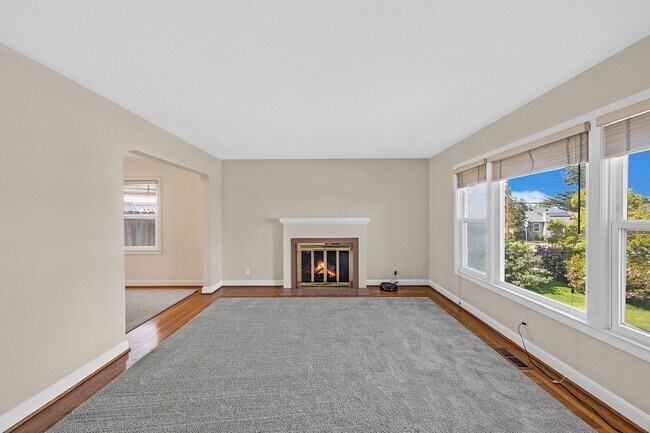 Foto del edificio - Don't miss this gorgeous home!