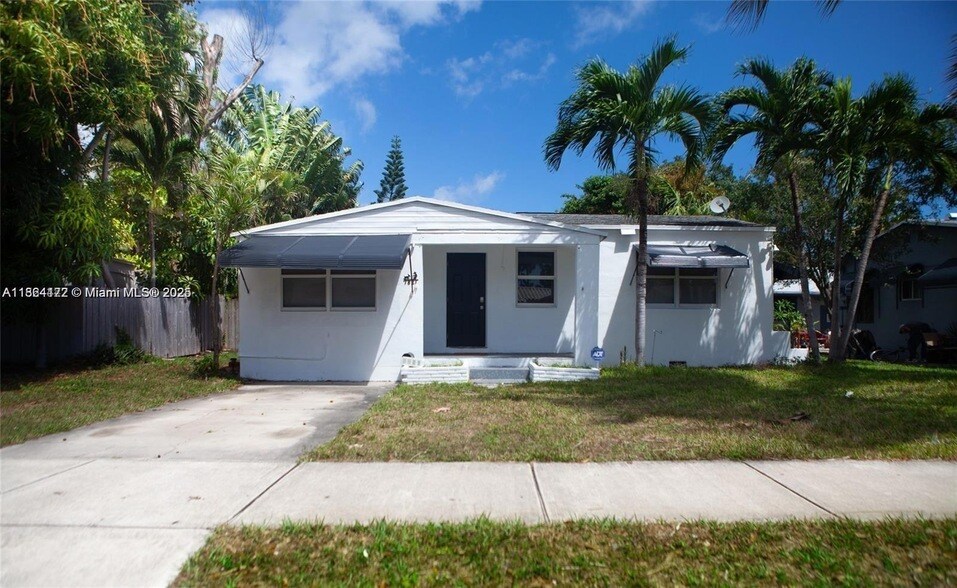 Foto principal - 1821 Harding St